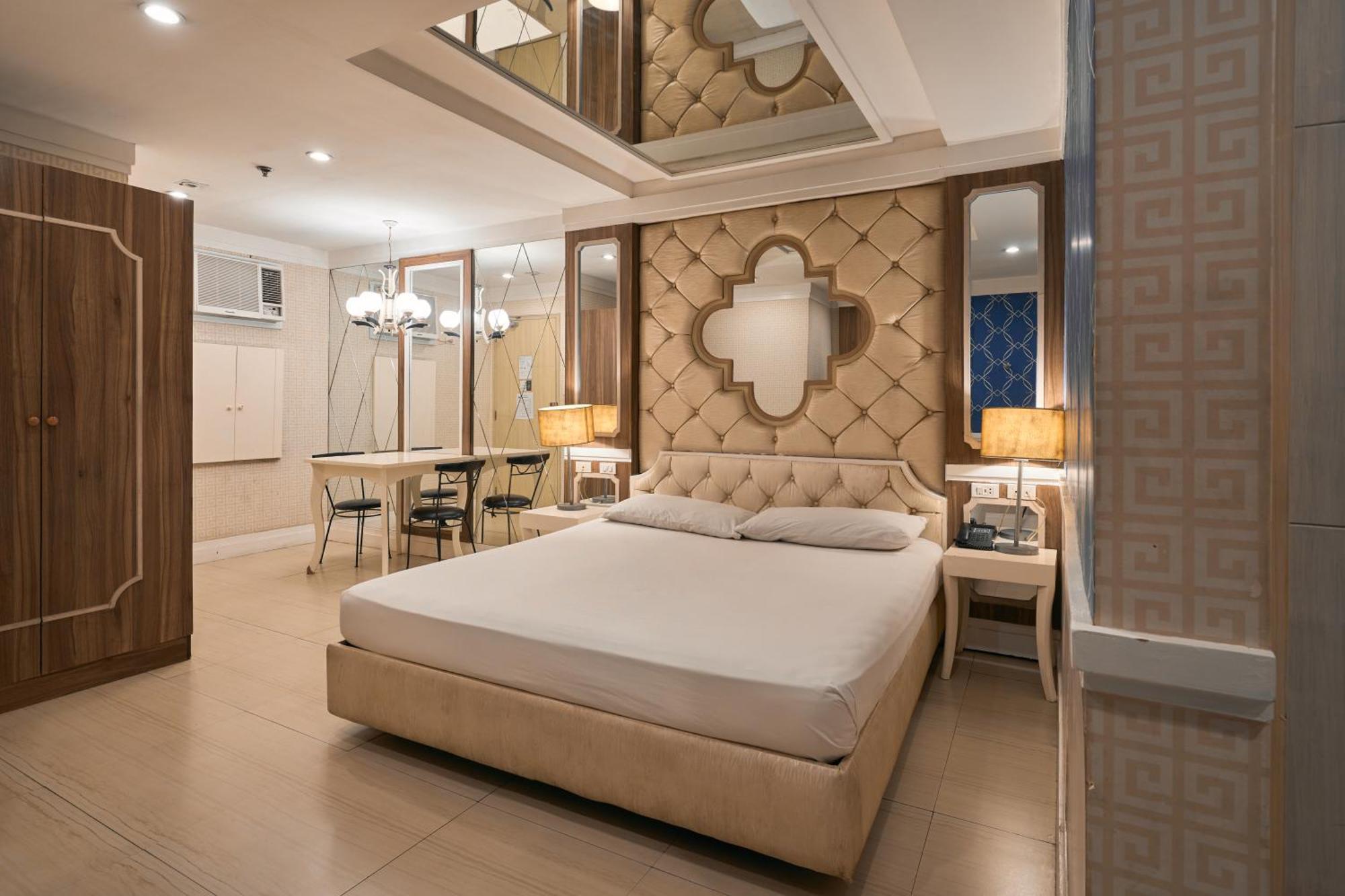 Hotel Victoria Court Malabon Valenzuela Esterno foto