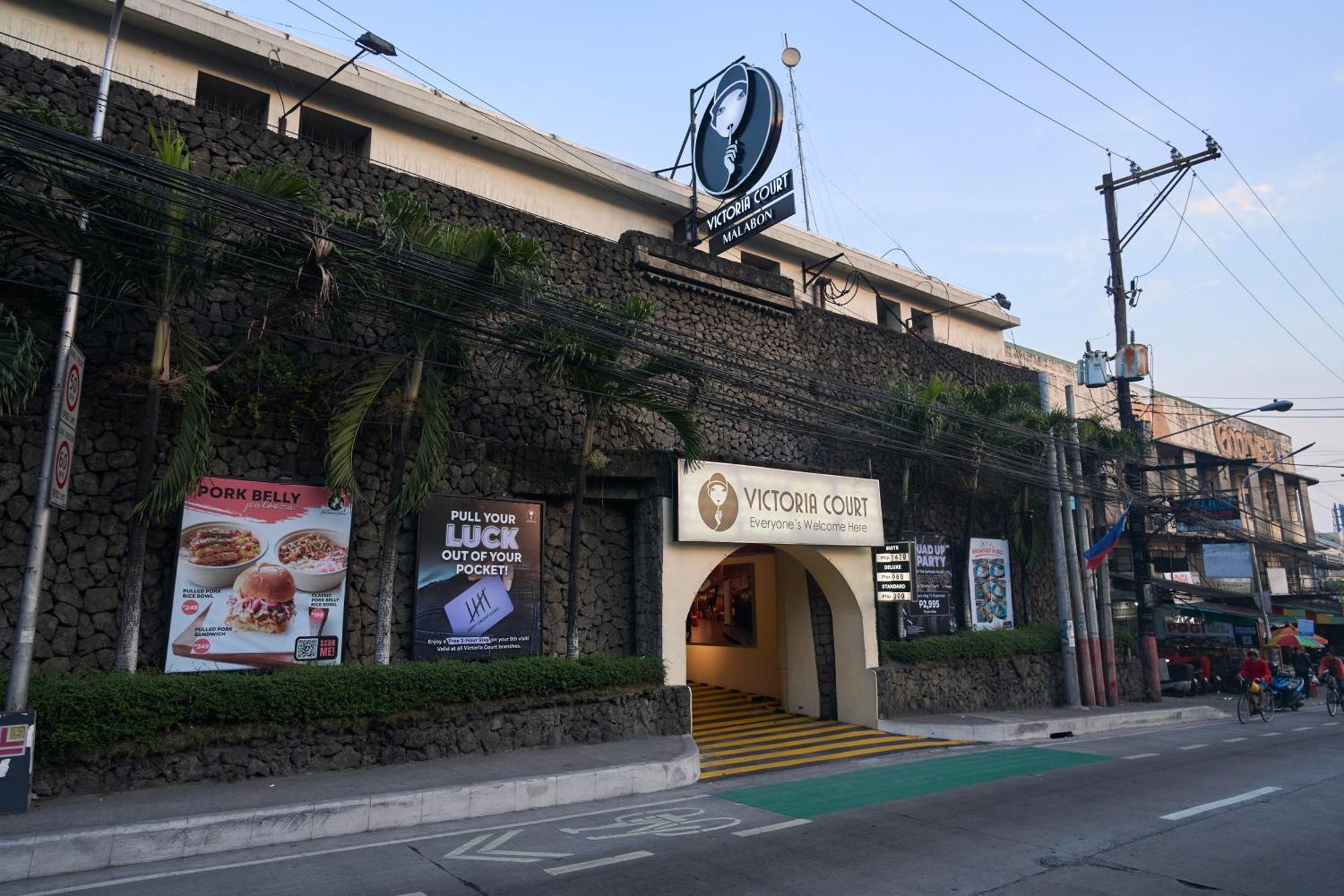 Hotel Victoria Court Malabon Valenzuela Esterno foto