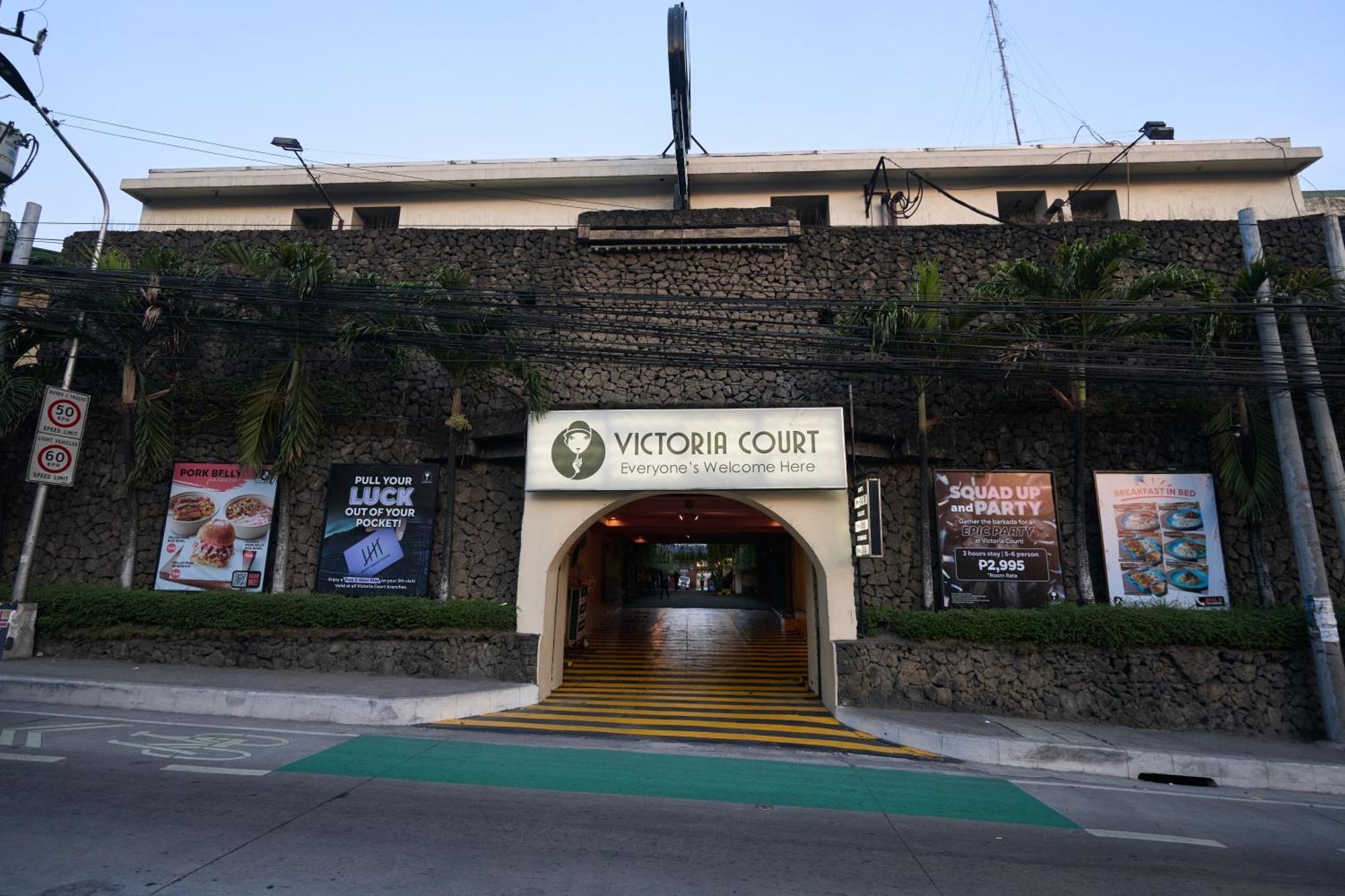 Hotel Victoria Court Malabon Valenzuela Esterno foto